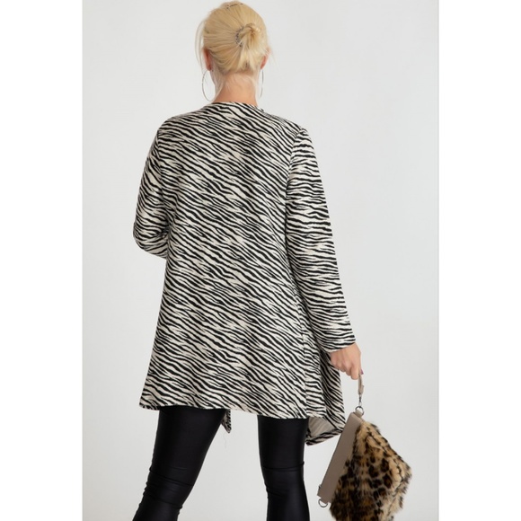 Zebra print Open Front Cardigan - Picture 2 of 2
